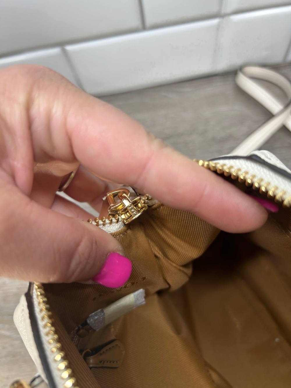 Coach cream satchel - Picture 12 of 13